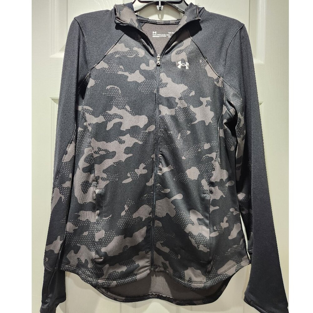 Woman's Under Armour Coldgear Black Camo Zip up Hoodie L